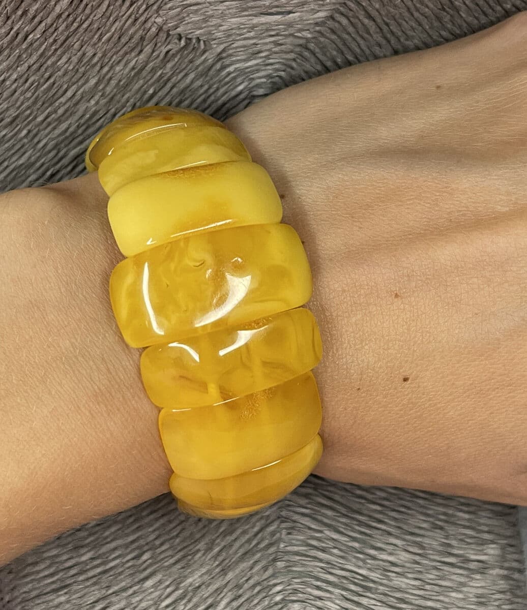 Bernsteinschmuck und die Kreativität polnischer Künstler