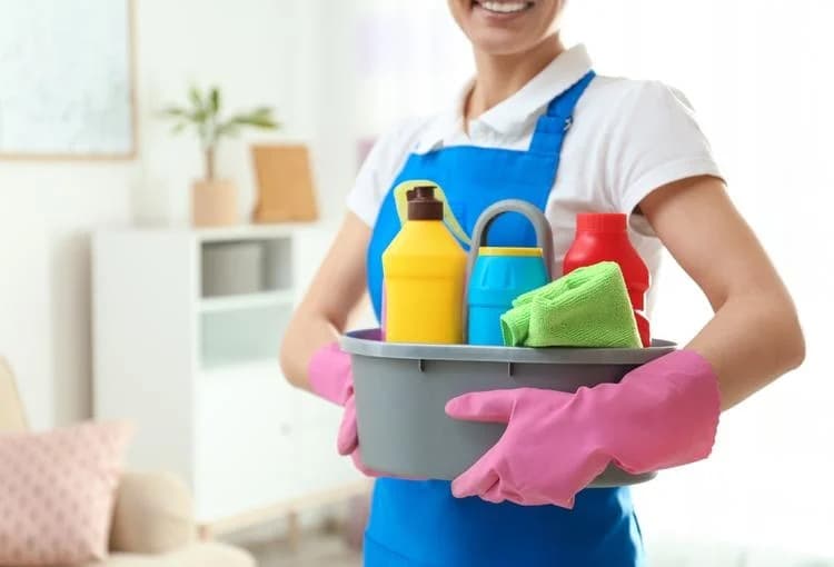 Treppenhausreinigung Berlin – Generosus UG sorgt für Sauberkeit und Werterhalt