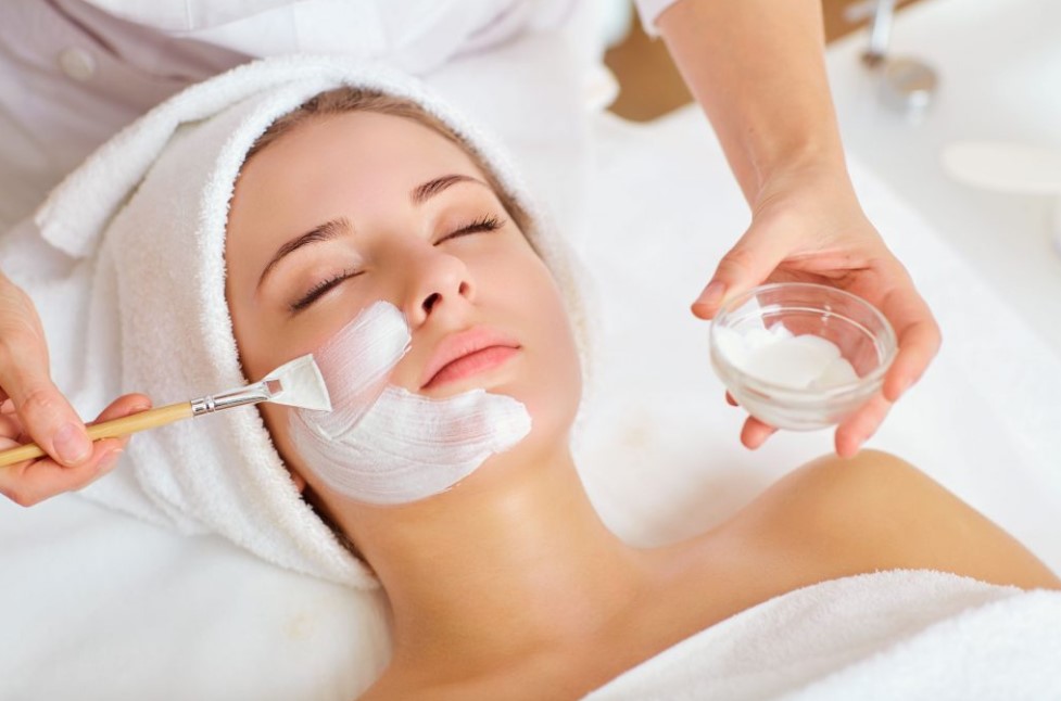 Juverderm – Hochwertige Filler für Volumen und Glätte